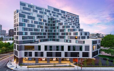 Hampton by Hilton at the Boston Seaport District