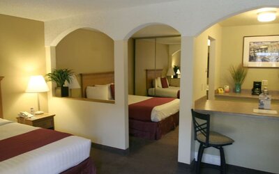 Mardi Gras Hotel & Casino