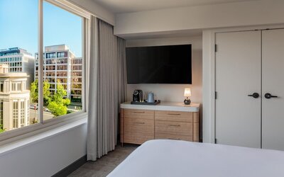 Beacon Hotel & Corporate Quarters