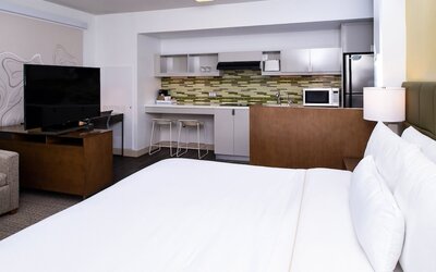 Element Lexington