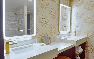 Circa Resort & Casino – Adults Only