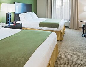Holiday Inn Express & Suites Marathon
