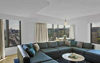 The Morrow Washington Dc, Curio Collection By Hilton