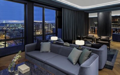 The Morrow Washington Dc, Curio Collection By Hilton