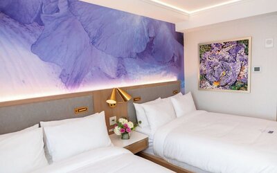 Iris Hotel Boston