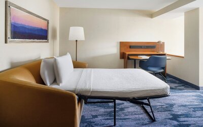 Suite, 1 King Bed with Sofa bed (Mobility Accessible, Tub) - 1 King Bed and 1 Double Sofa Bed