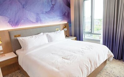 Iris Hotel Boston