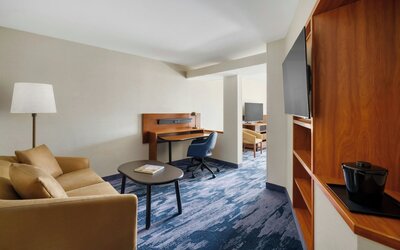 Suite, 1 King Bed with Sofa bed (Mobility Accessible, Tub) - 1 King Bed and 1 Double Sofa Bed