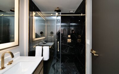 Iris Hotel Boston