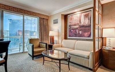 MGM Signature - Strip view suite