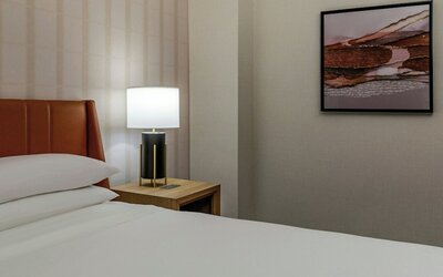 Sheraton Commander Hotel