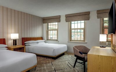 Sheraton Commander Hotel