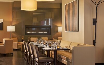 Sheraton Commander Hotel