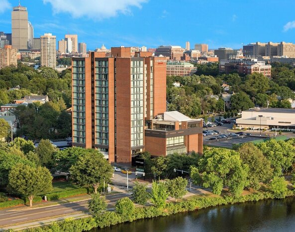 Courtyard by Marriott Boston-Cambridge