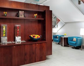 Courtyard by Marriott Boston-Cambridge