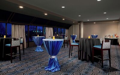Courtyard by Marriott Boston-Cambridge