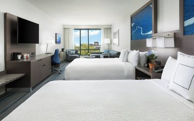 Courtyard by Marriott Boston-Cambridge