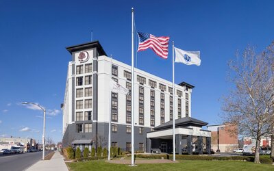Doubletree By Hilton Boston Logan Airport Chelsea