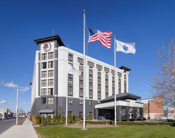 Doubletree By Hilton Boston Logan Airport Chelsea