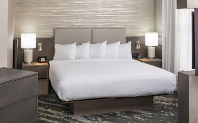 Doubletree By Hilton Boston Logan Airport Chelsea