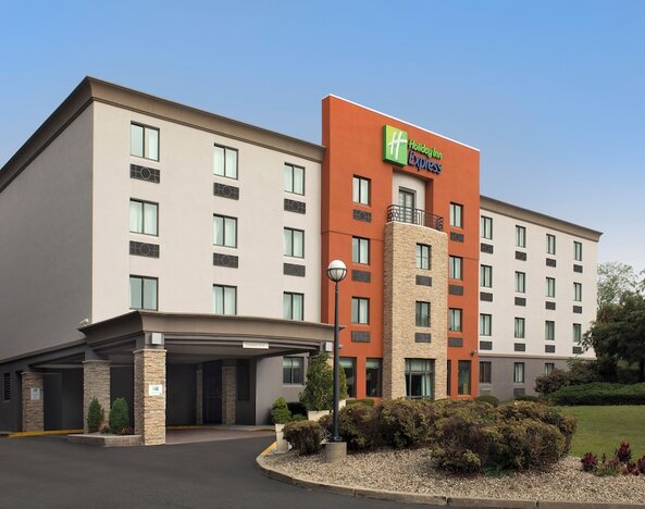 Holiday Inn Express Boston - Saugus by IHG