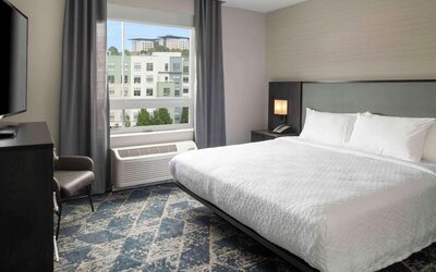 Homewood Suites by Hilton Boston Logan Airport Chelsea