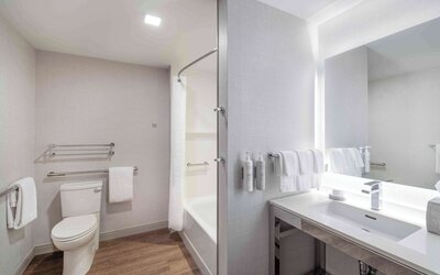 Homewood Suites by Hilton Boston Logan Airport Chelsea
