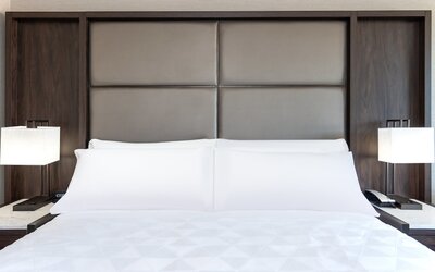 Holiday Inn Boston Logan Airport - Chelsea by IHG