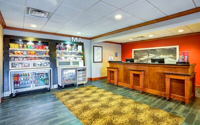 Hampton Inn Boston - Norwood