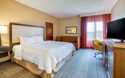 Hampton Inn Boston - Norwood