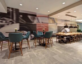 Four Points by Sheraton Boston Newton