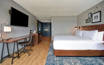 Four Points by Sheraton Boston Newton