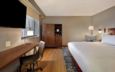 Four Points by Sheraton Boston Newton