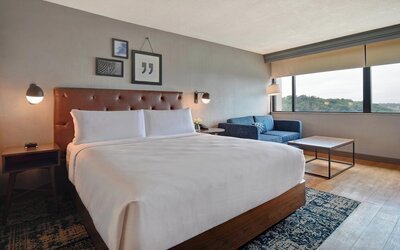 Four Points by Sheraton Boston Newton