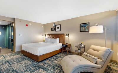 Four Points by Sheraton Boston Newton