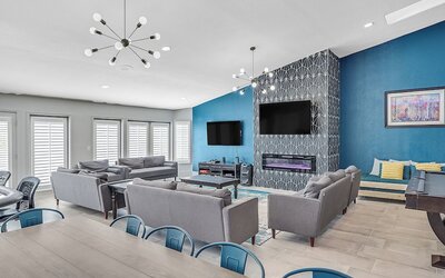 Villa - 8 Bedrms 5 Bths 15 Beds
