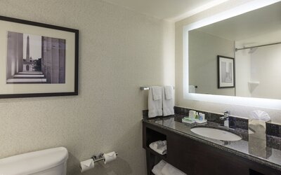 Holiday Inn Washington Capitol - Natl Mall by IHG