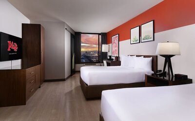 Plaza Hotel & Casino