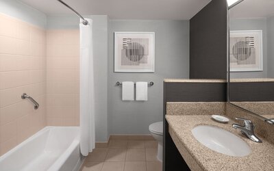 Courtyard by Marriott Washington Capitol Hill/Navy Yard