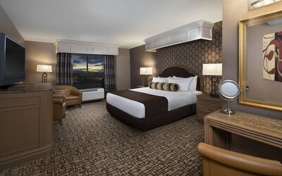 Golden Nugget Las Vegas Hotel & Casino
