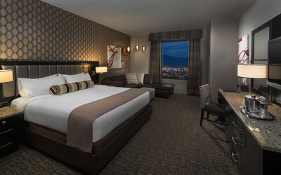 Golden Nugget Las Vegas Hotel & Casino