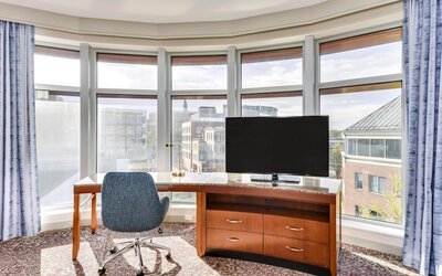 Hilton Garden Inn Alexandria Old Town National Harbor