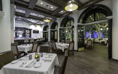 Sam's Town Hotel & Gambling Hall
