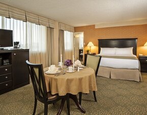 Holiday Inn Alexandria at Carlyle by IHG