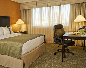 Holiday Inn Alexandria at Carlyle by IHG