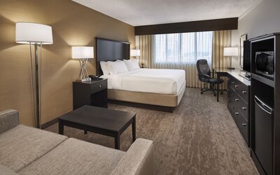 Holiday Inn Alexandria at Carlyle by IHG