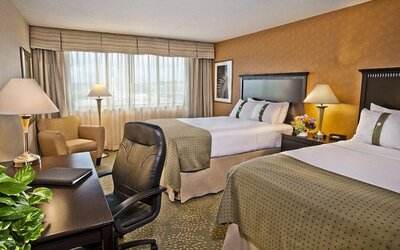 Holiday Inn Alexandria at Carlyle by IHG