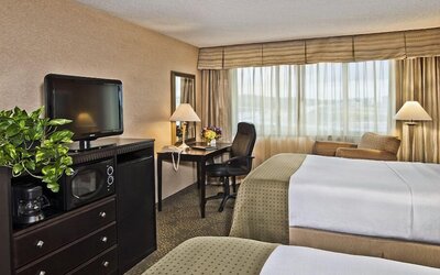 Holiday Inn Alexandria at Carlyle by IHG