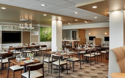 Holiday Inn Alexandria at Carlyle by IHG