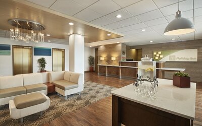 Holiday Inn Alexandria at Carlyle by IHG
